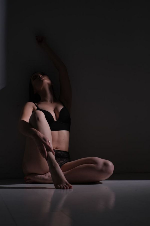 брюнетка Даша стройная подарит анальный секс и пригласит к себе в Район - Юго-Запад