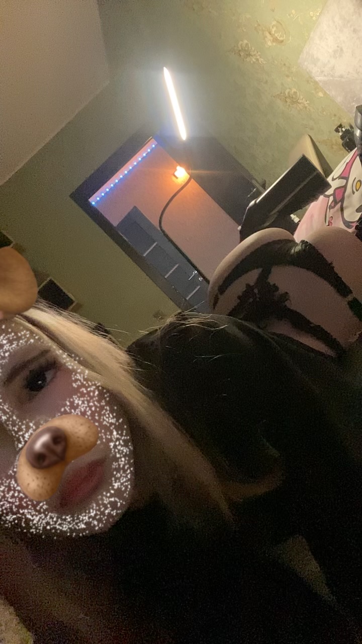 Индивидуалка Baby Ilona стройная сделает качественно анальный секс и пригласит к себе в Любой район