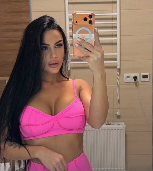 Девушка по вызову ЛИКА стройная сделает нежно куннилингус и пригласит к себе