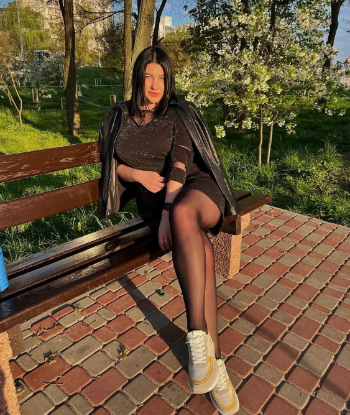 Эскорт ОЛЕНЬКА 21 лет подарит минет в презервативе и позовет в гости