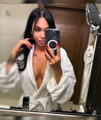 Брюнетка АНГЕЛИНА с 3 размером груди подарит фетиш и пригласит к себе