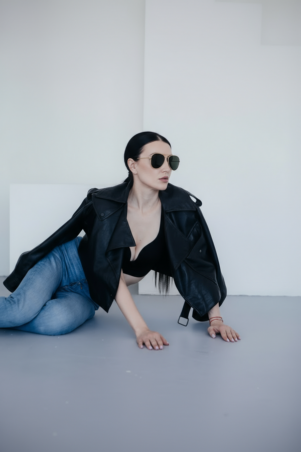 Шлюха Ксюша 25 лет сделает нежно эскорт и позовет в гости в Район - Юго-Запад