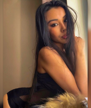 Массажистка МАЙЯ стройная сделает качественно окончание на лицо и пригласит к себе в Район - Центр