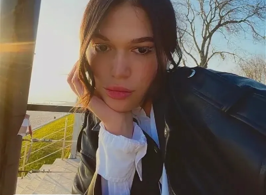 Девушка Руслан стройная подарит окончание в рот и примет у себя