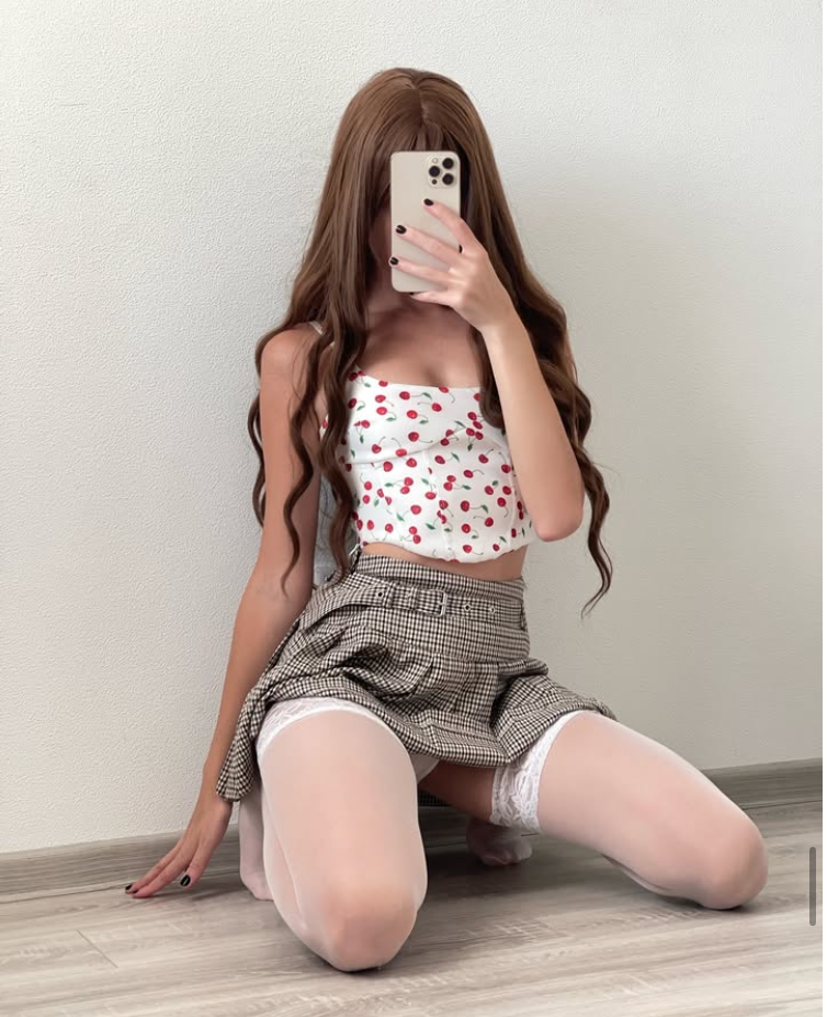 Профессионалка НИКА 23 лет подарит классический секс и пригласит к себе в Район - Центр