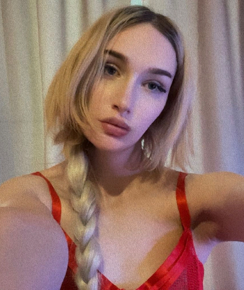 Проститутка Ариана 23 лет сделает профессионально минет в презервативе и позовет в гости