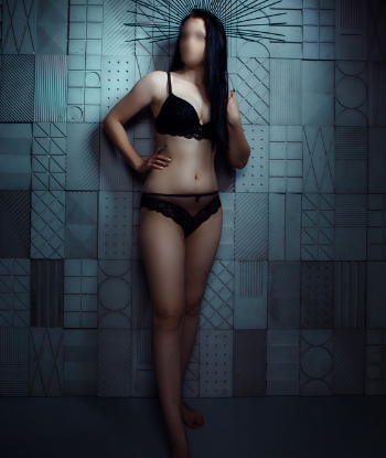 Девушка по вызову Катя 25 лет сделает нежно минет без резинки и примет у себя в Район - Юго-Запад